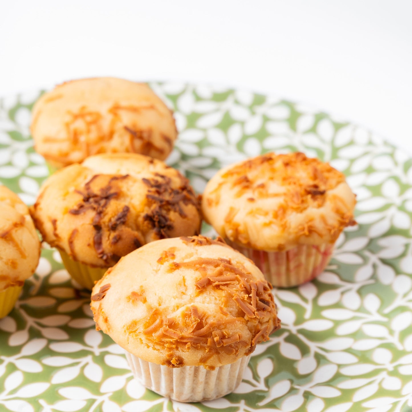 Two-bite Cheese Cupcakes
