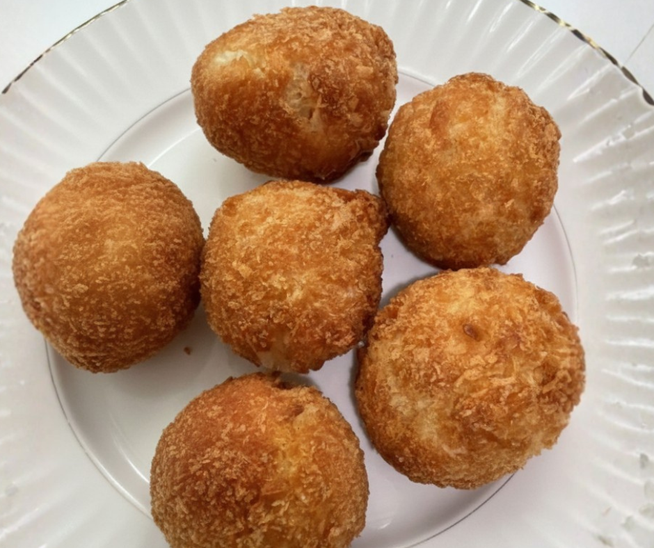 Crunchy Mozzarella Balls
