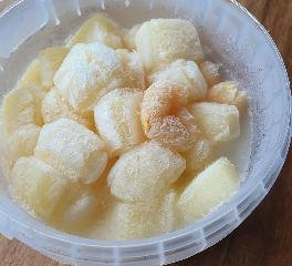 Frozen Almond Jelly w/ Lychee